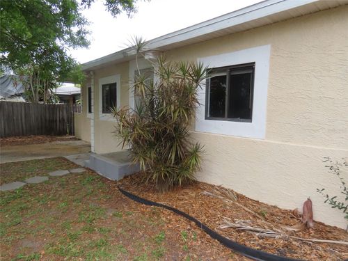 5211 Jersey Ave S, GULFPORT, FL, 33707-3665 | Card Image