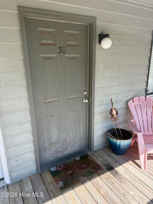c-30-3309 Bridges St, Morehead City, NC, 28557-3287 | Card Image