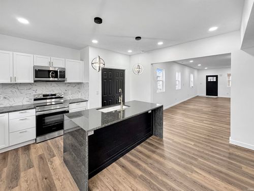 1438 S Illinois St, Indianapolis, IN, 46225-1518 | Card Image