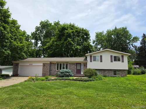 2935 Shawnee Ln, Waterford, MI, 48329-4338 | Card Image