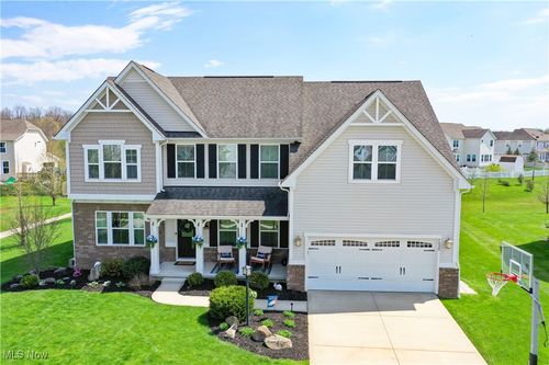 7936 Megan Meadow Dr, Hudson, OH, 44236-4534 | Card Image