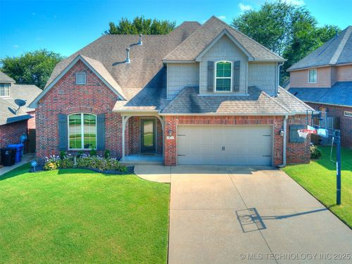 1817 Kent St, Broken Arrow, OK, 74012-1829 | Card Image