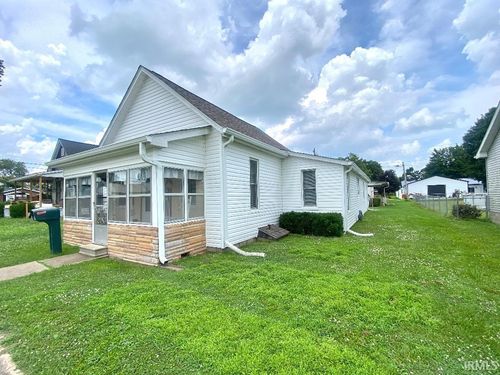 25 N Myra St, Worthington, IN, 47471-1310 | Card Image