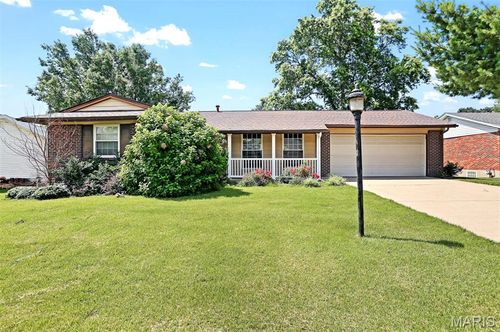 11826 Park Ct, Maryland Heights, MO, 63043-1330 | Card Image