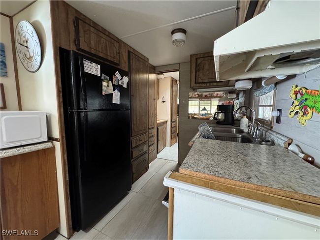 271 - 1003 Pine Dr, House other with 1 bedrooms, 2 bathrooms and null parking in NAPLES FL | Image 12