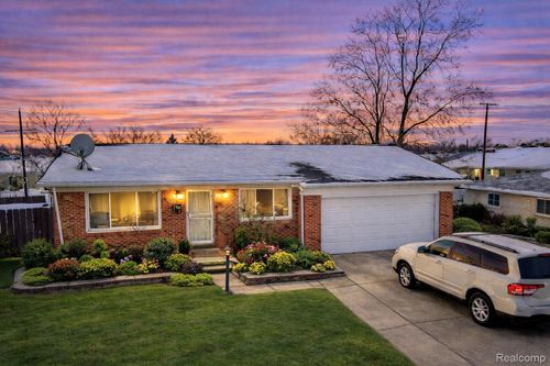 24955 Beierman Ave, Warren, MI, 48091-1712 | Card Image