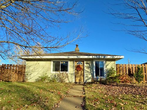 729 N Peach Avenue, Marshfield, WI, 54449 | Card Image