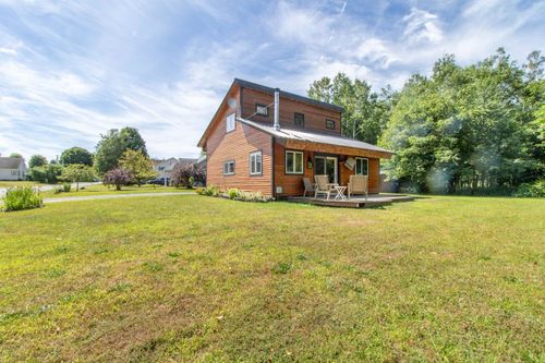 75 Stonewall St, Newport, VT, 05855-5775 | Card Image