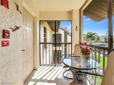 9 - 8336 Charter Club Circle, Condo with 2 bedrooms, 2 bathrooms and null parking in Fort Myers FL | Image 3