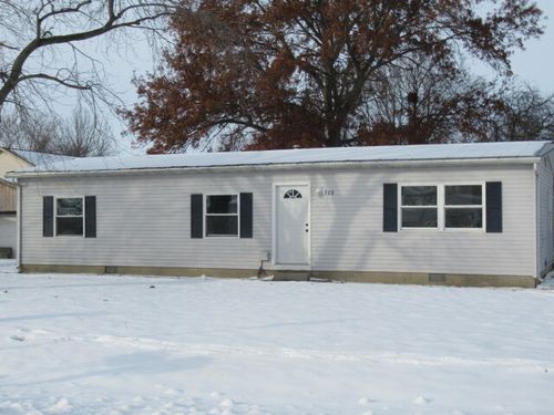508 W Clark St, Thomasboro, IL, 61878-9735 | Card Image
