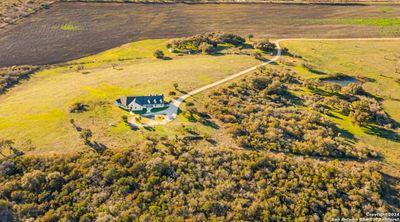 208 Private Road 378, Home with 4 bedrooms, 3 bathrooms and null parking in Rio Medina TX | Image 2