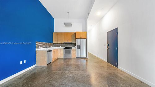 apt-101-771 Nw 1st St, Miami, FL, 33128-1484 | Card Image