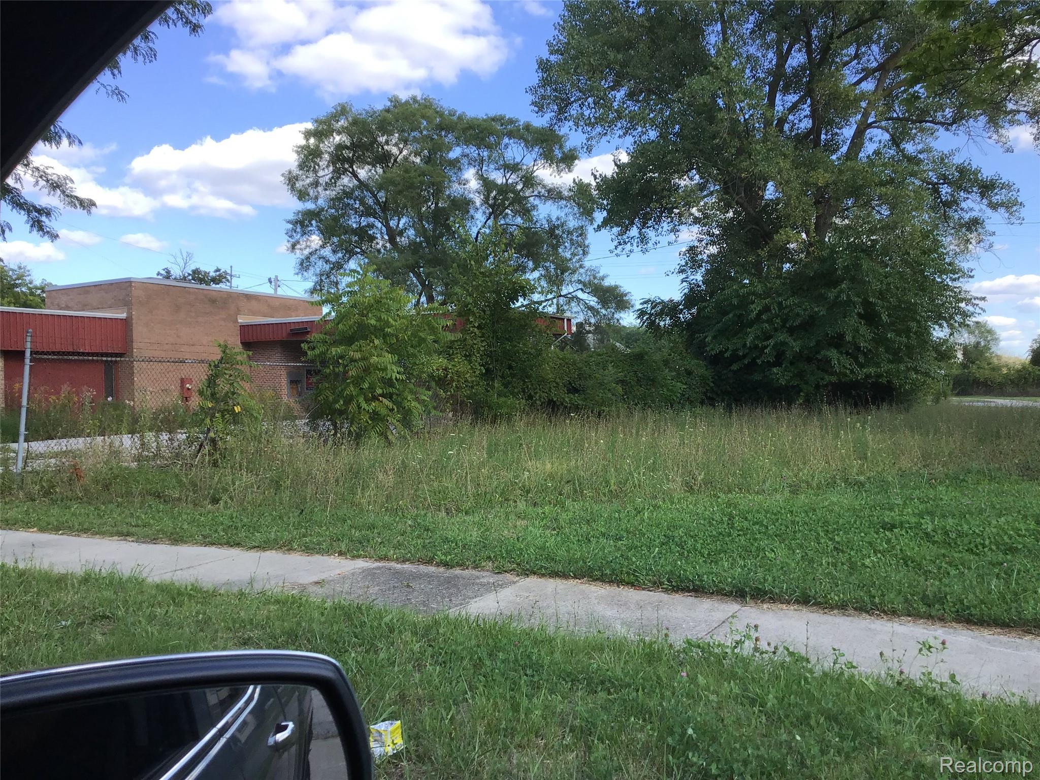 Land in Saginaw
