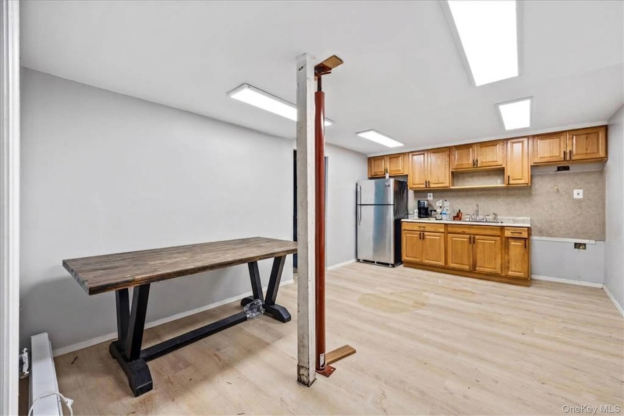 Commercial Sale in Hempstead 5