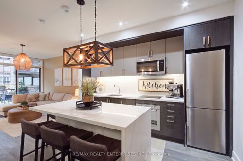 gr45-1575 Lakeshore Rd W, Mississauga, ON, L5J0B1 | Card Image