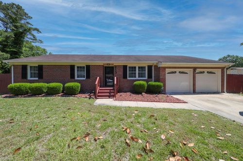 2113 Hollins Ct, Chesapeake, VA, 23320-2509 | Card Image