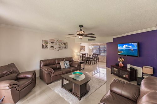 105-4270 Nw 40th St, Lauderdale Lakes, FL, 33319-4808 | Card Image