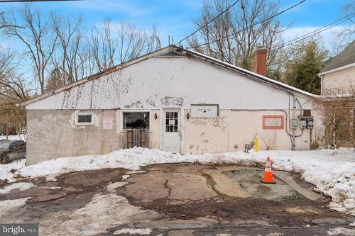 20 Main St, Schwenksville, PA, 19473-1169 | Card Image