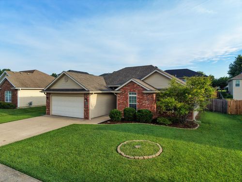 5805 Mahon Dr, COLUMBIA, MO, 65201-8273 | Card Image