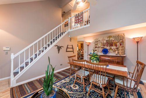 210 Wellington Cir, Gurnee, IL, 60031-6222 | Card Image