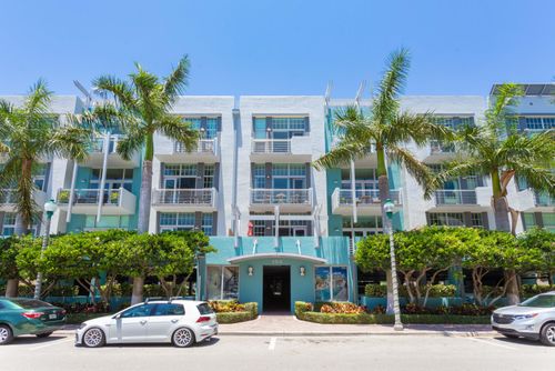 204-180 Ne 4th Avenue, Delray Beach, FL, 33483 | Card Image