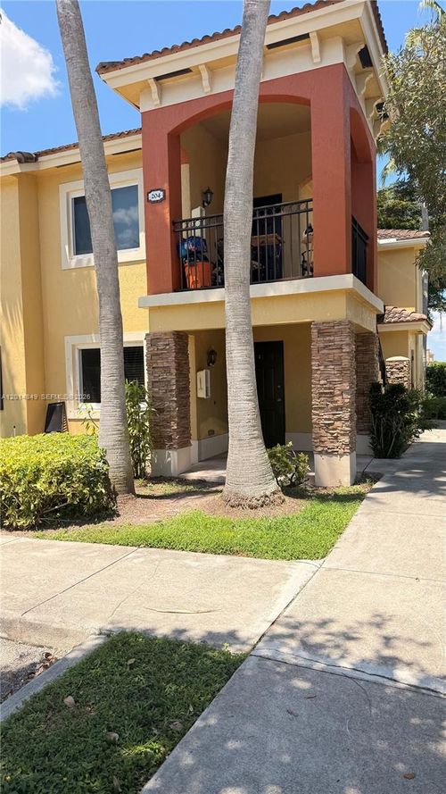 104-990 Ne 33rd Ter, Homestead, FL, 33033-5326 | Card Image