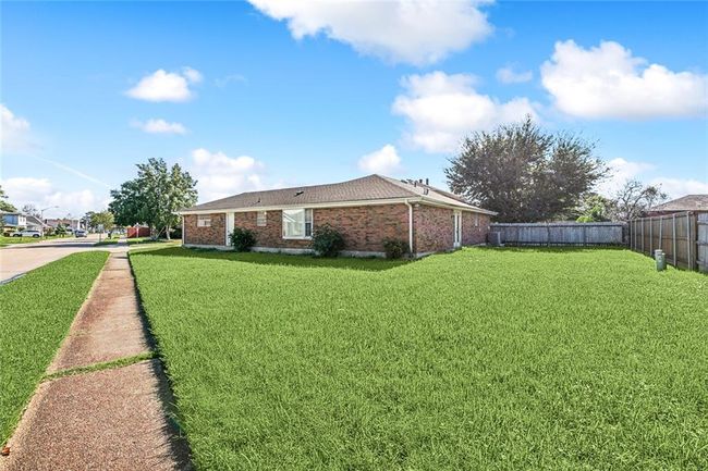 4241 Beaune Dr, House other with 3 bedrooms, 2 bathrooms and null parking in Kenner LA | Image 20