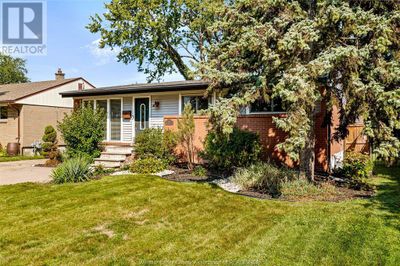 1268 Belleperche Pl, House other with 3 bedrooms, 2 bathrooms and null parking in Windsor ON | Image 2