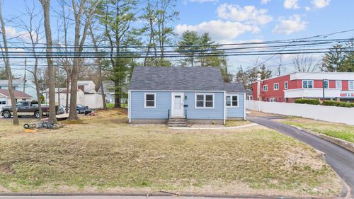 267 N Washington St, Plainville, CT, 06062-1639 | Card Image