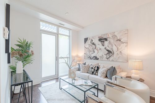 102-39 Upper Duke Cres, Unionville, ON, L6G0B8 | Card Image