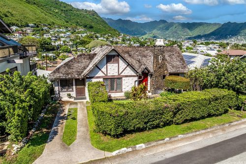 2110 Kakela Pl, Honolulu, HI, 96822-2162 | Card Image