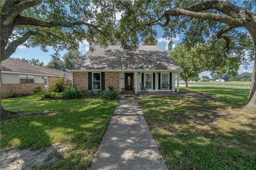 100 Presbytere Pkwy, Lafayette, LA, 70503-6050 | Card Image
