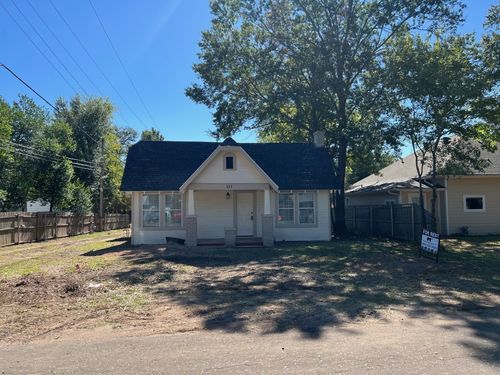 111 W Wolfe St, Grand Saline, TX, 75140-1821 | Card Image