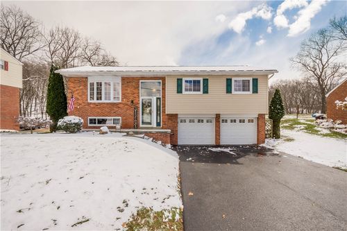 2701 College Park Rd, Allison Park, PA, 15101-4108 | Card Image