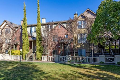 2272 Towne Cir, Mountain View, CA, 94040 | Card Image