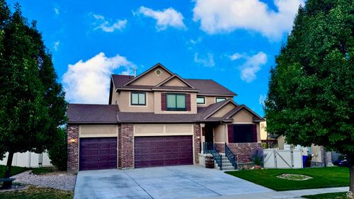 7692 N Decrescendo Dr, Eagle Mountain, UT, 84005-6022 | Card Image
