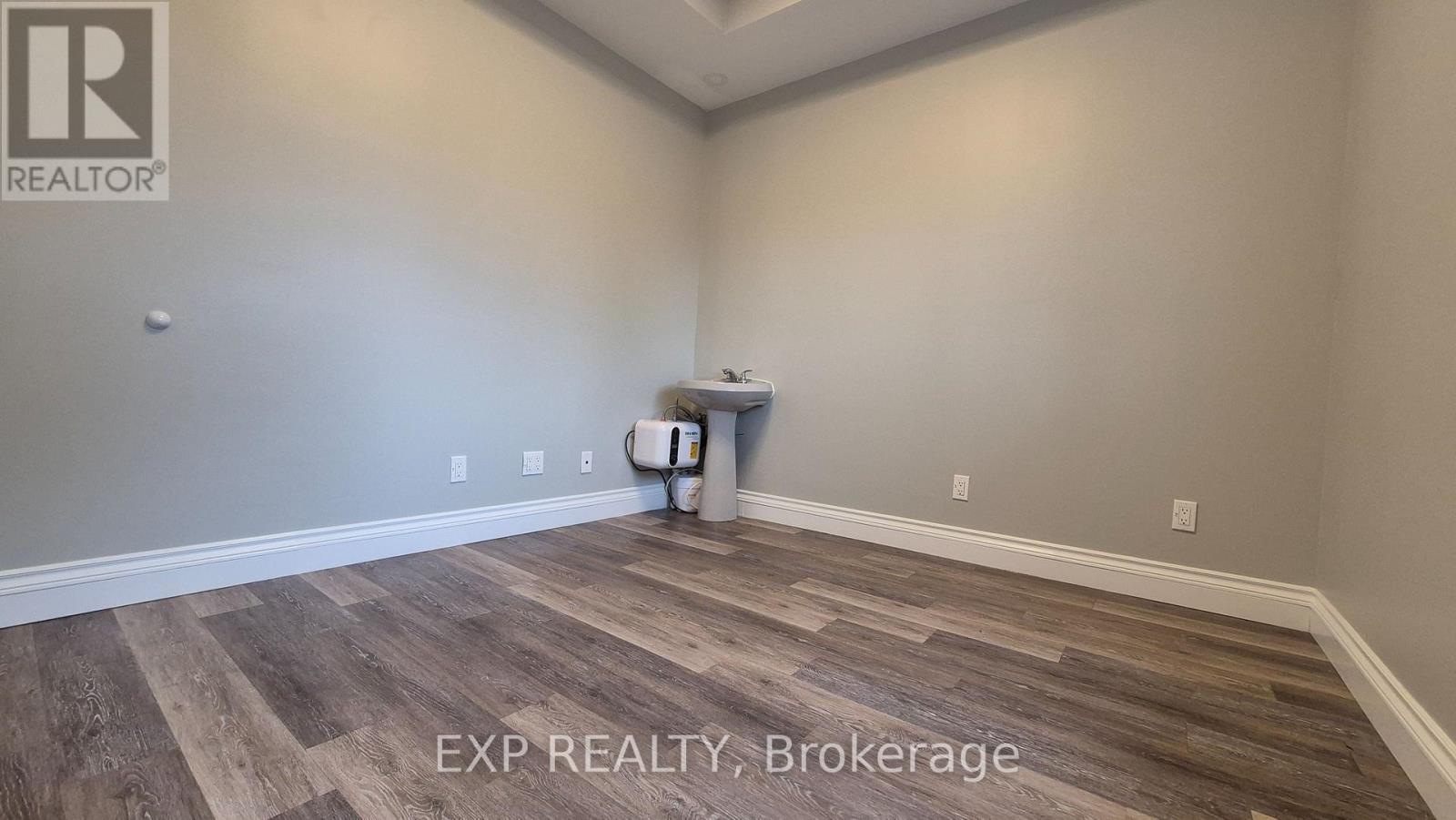 Commercial Lease in Carleton Place 3