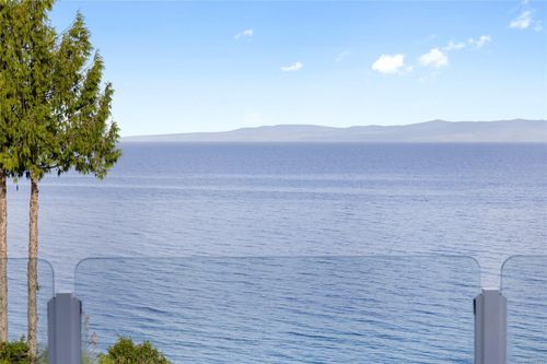 204-431 Crescent Rd W, Qualicum Beach, BC, V9K2K2 | Card Image