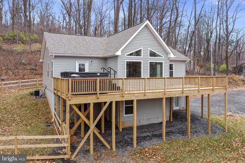 401 Bragg Dr, FRONT ROYAL, VA, 22630-5409 | Card Image
