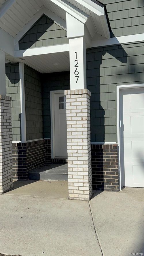 1267 Huber Dr, Monroe, MI, 48162-5137 | Card Image