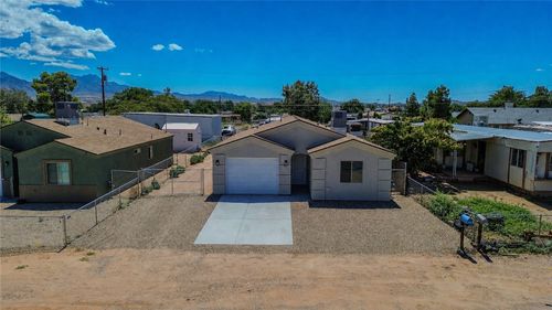 3060 E Leroy Ave, Kingman, AZ, 86409-2008 | Card Image