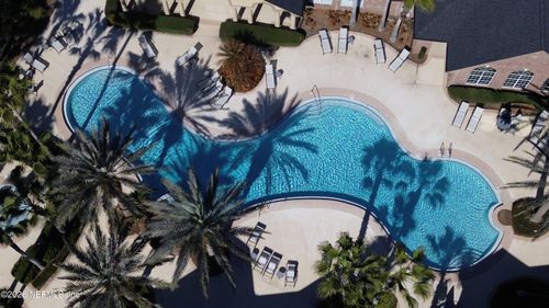 934-7800 Point Meadows Dr, Jacksonville, FL, 32256-4606 | Card Image