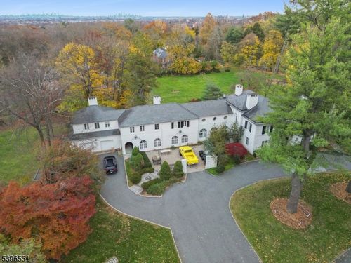 80 Glen Ave, West Orange, NJ, 07052-4940 | Card Image