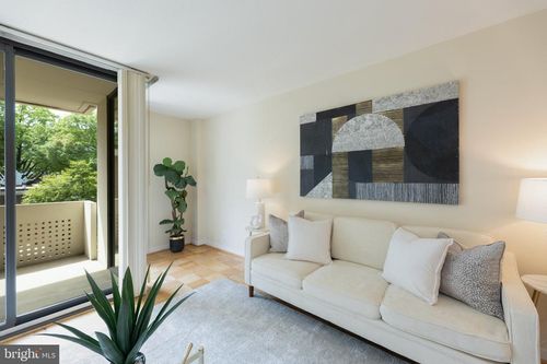 w-101-490 M St Sw, WASHINGTON, DC, 20024-2636 | Card Image