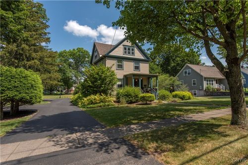 83 Oxford Rd, New Hartford, NY, 13413-2625 | Card Image