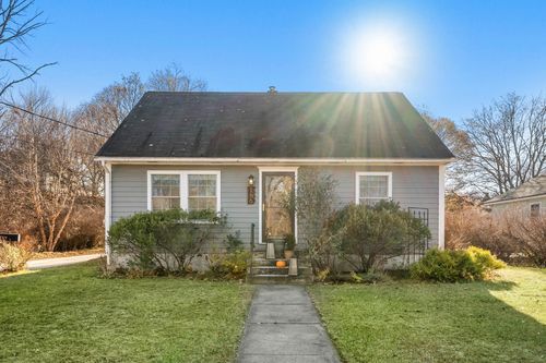 166 Varney St, Manchester, NH, 03102-4221 | Card Image