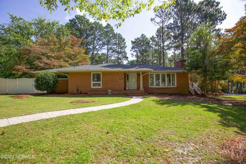 1000 Robinwood Rd, Aberdeen, NC, 28315-2525 | Card Image