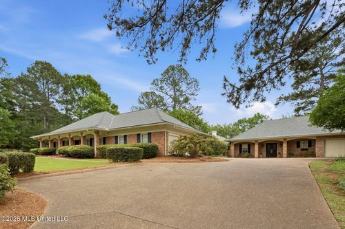 235 Brae Burn Dr, Jackson, MS, 39211-2505 | Card Image