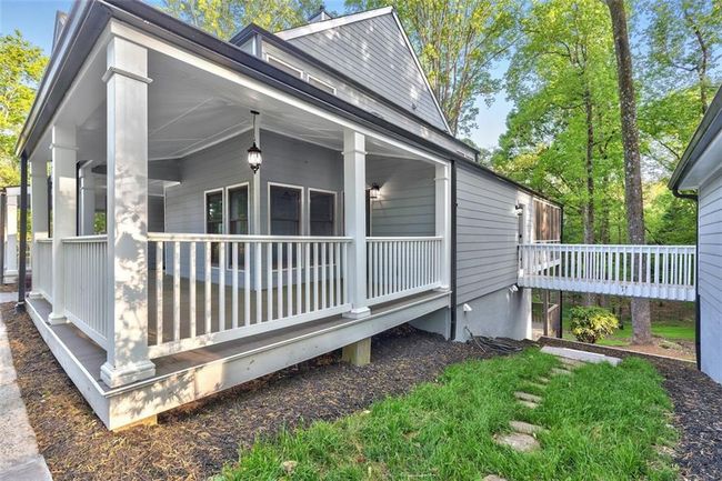 100 Little Ridge Rd, House other with 5 bedrooms, 4 bathrooms and 1 parking in Berkeley Lake GA | Image 6