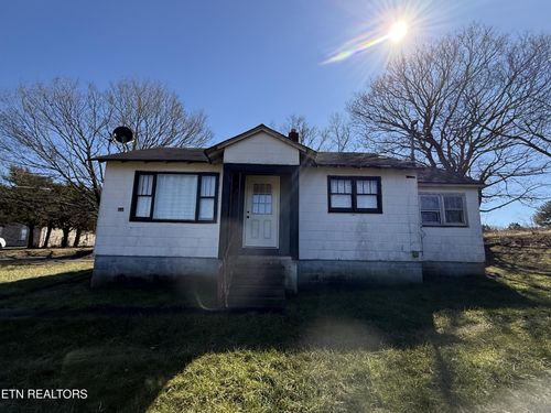 8032 E Emory Rd, Corryton, TN, 37721 | Card Image